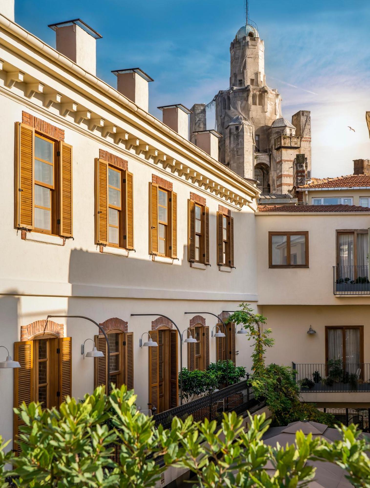 Ecole St. Pierre Hotel Istambul Exterior foto