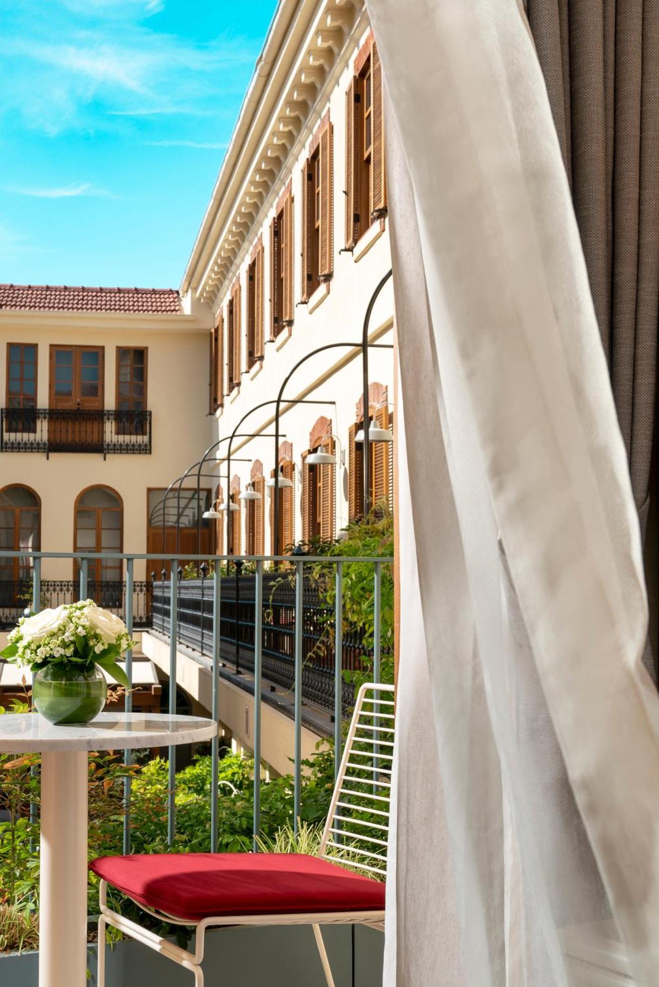 Ecole St. Pierre Hotel Istambul Exterior foto
