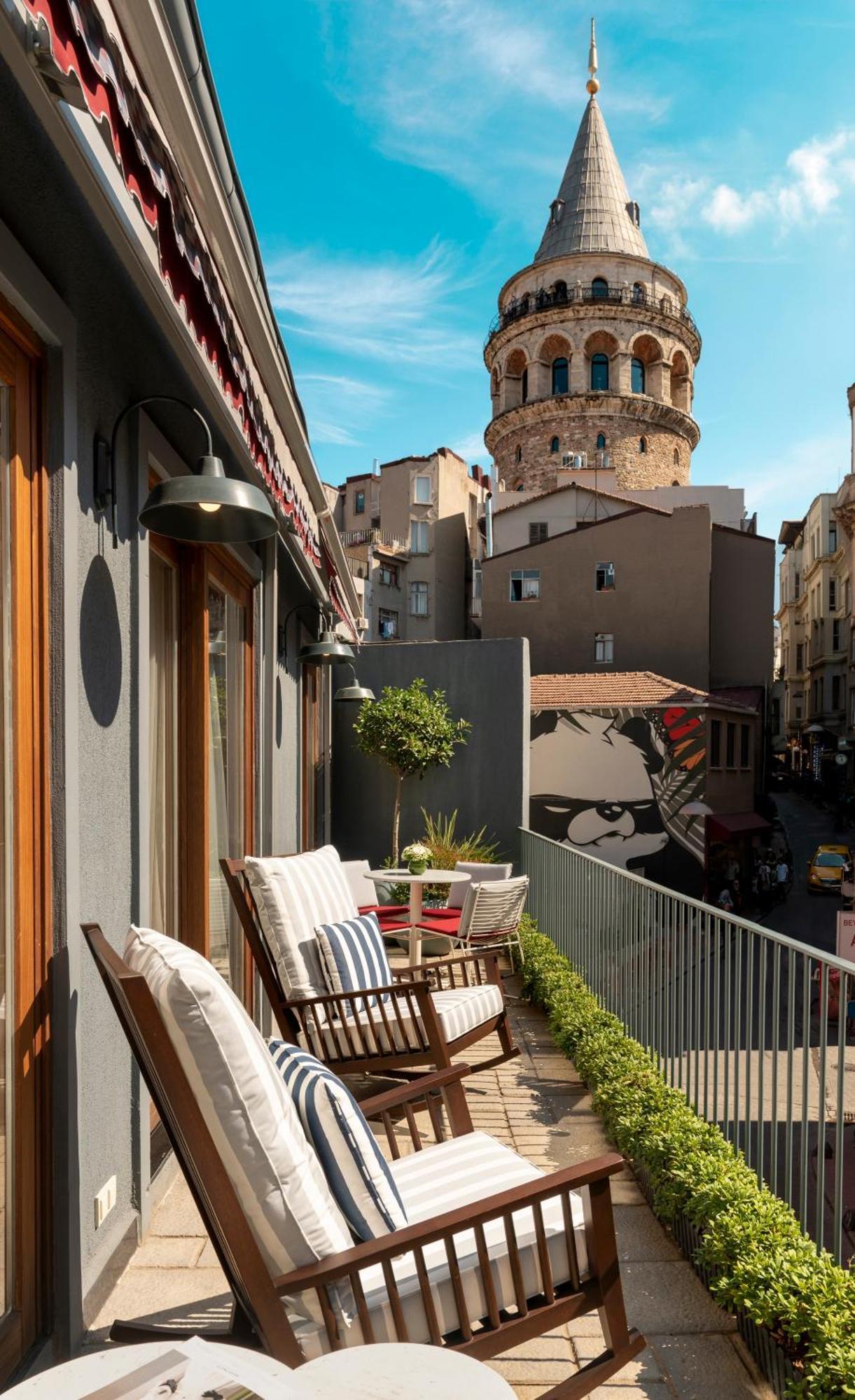 Ecole St. Pierre Hotel Istambul Exterior foto